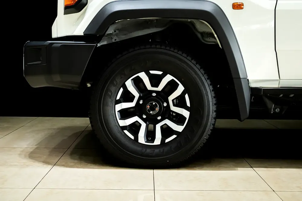 Toyota Land Cruiser 70 Series 2026 GCC Specs ll Al Futtaim warranty - Image 6