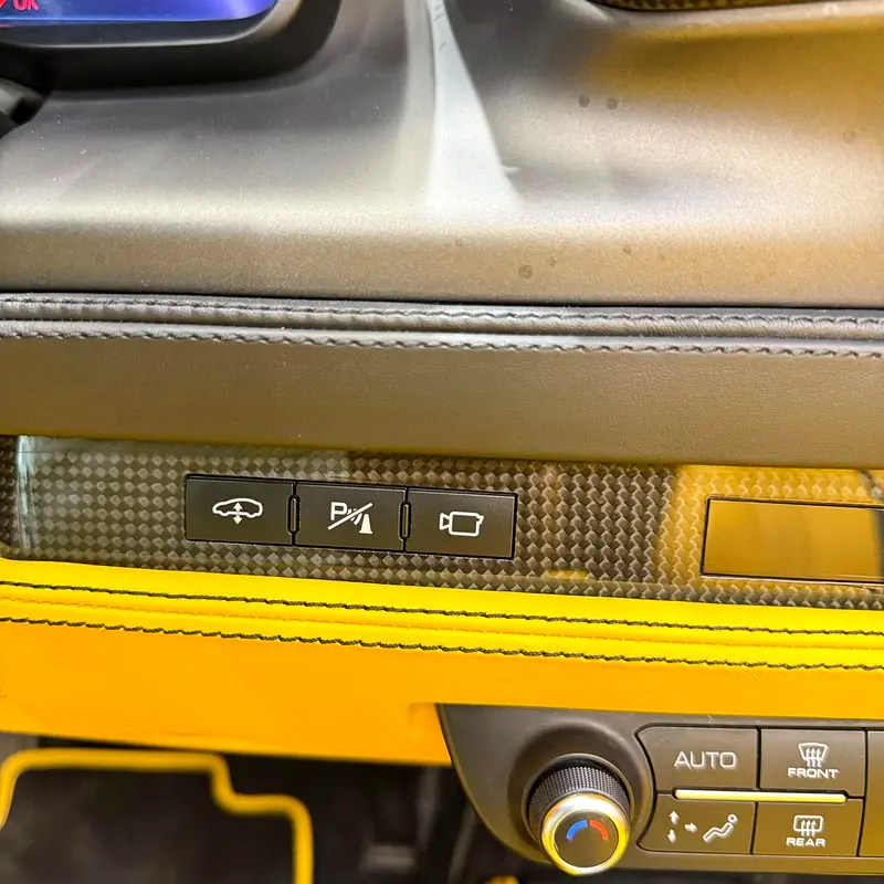 Ferrari F8 Spider 2021 GCC Specs - Image 16