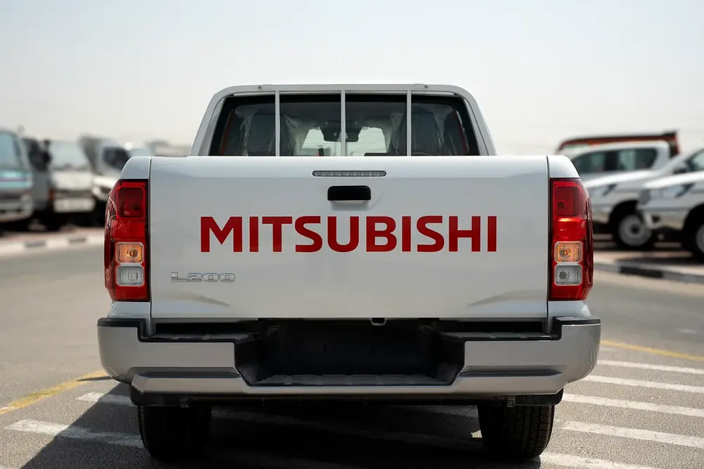 Mitsubishi L200 Double Cab GL Petrol 2024 - Brand New Pickup - Image 5