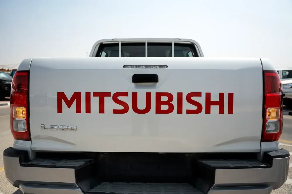 Mitsubishi L200 Double Cab GL Petrol 2024 - Brand New Pickup - Image 9