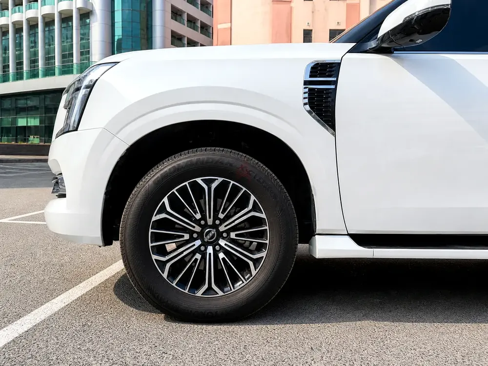 2025 Nissan Patrol SE Platinum City Full Option | 5,000 KM | Warranty | Service Package - Image 4