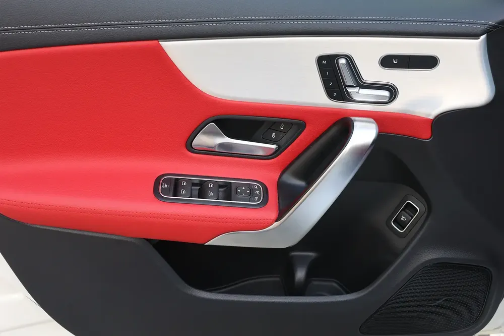 2023-MERCEDES BENZ CLA250 AMG MERCEDES BENZ CLA250 AMG - Image 10