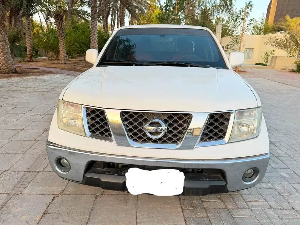 Nissan Navara LE 2016 GCC Specs - Image 6