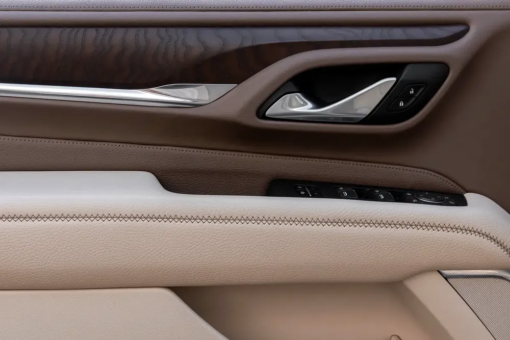 3,623 P.M |  Yukon Denali | 0% Downpayment | Full Service History! - Image 14