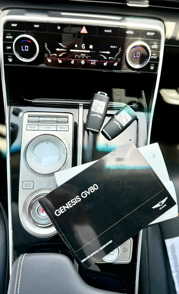 2022 Genesis GV80 Premium Korean Specs - Immaculate Condition - Image 12