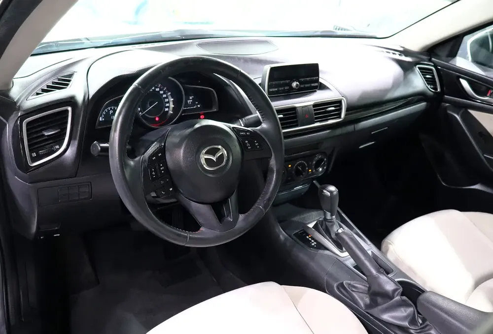1.6L . GCC Specs . Excellent Condition - Image 8