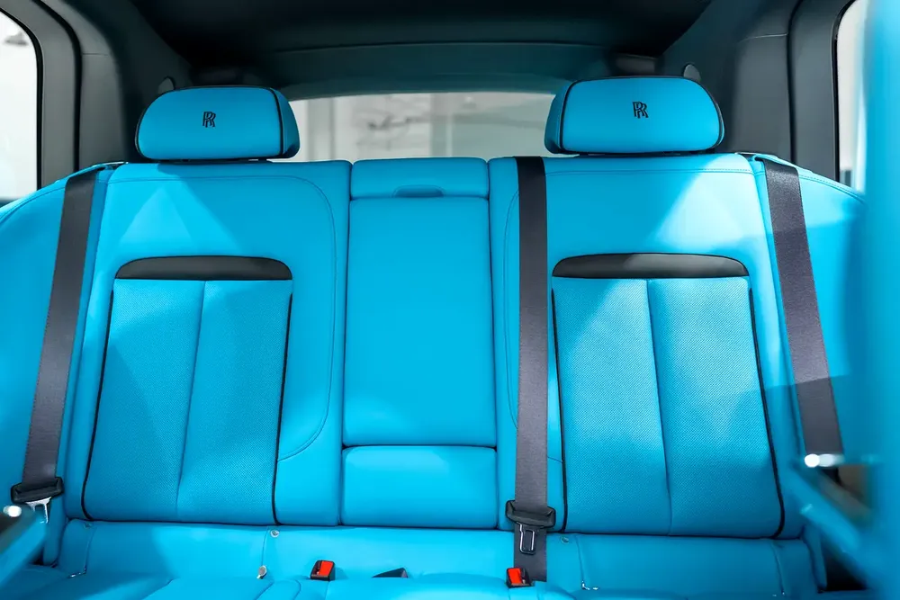 2025 ROLLS ROYCE CULLINAN | LOW MILEAGE | STARLIGHT | FULL OPTION | REAR SEAT ENTERTAINMENT - Image 10