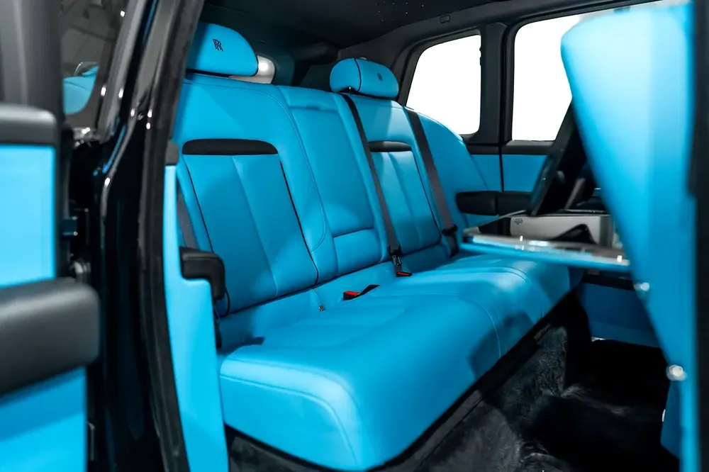 2025 ROLLS ROYCE CULLINAN | LOW MILEAGE | STARLIGHT | FULL OPTION | REAR SEAT ENTERTAINMENT - Image 13