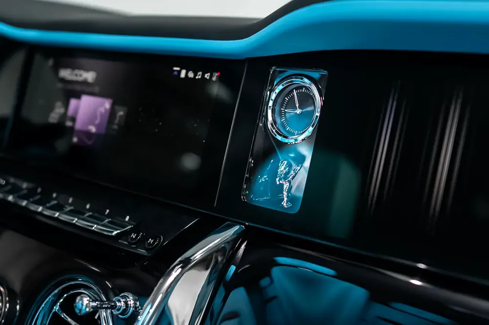 2025 ROLLS ROYCE CULLINAN | LOW MILEAGE | STARLIGHT | FULL OPTION | REAR SEAT ENTERTAINMENT - Image 15