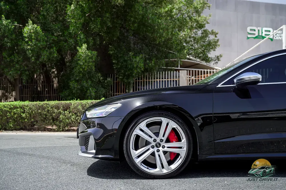 2021 Audi S7 - Japanese - in UAE Since 3,500 KM - Naboodah Full History - 39,500 KM - Original paint - Image 12