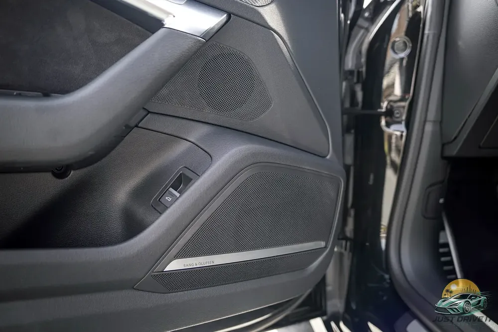 2021 Audi S7 - Japanese - in UAE Since 3,500 KM - Naboodah Full History - 39,500 KM - Original paint - Image 13
