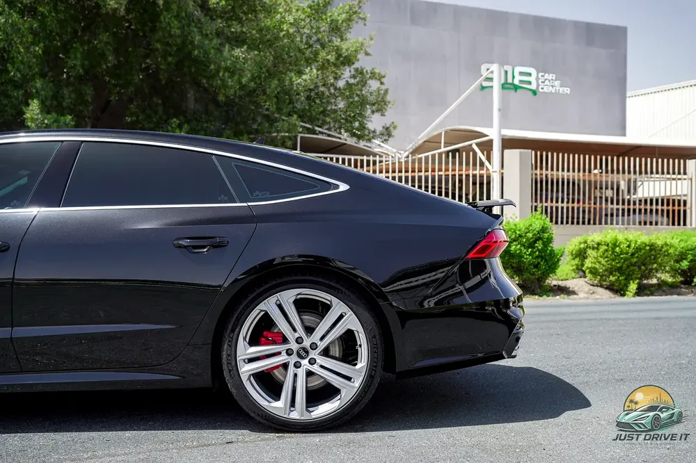 2021 Audi S7 - Japanese - in UAE Since 3,500 KM - Naboodah Full History - 39,500 KM - Original paint - Image 14