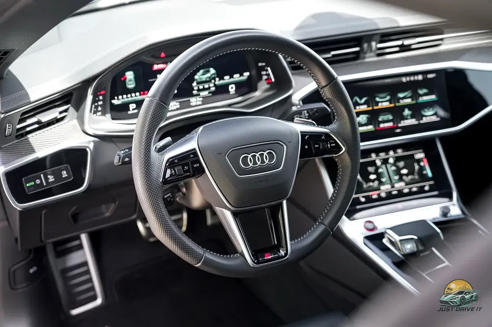 2021 Audi S7 - Japanese - in UAE Since 3,500 KM - Naboodah Full History - 39,500 KM - Original paint - Image 7