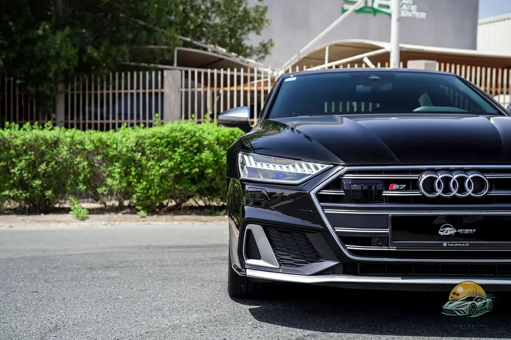 2021 Audi S7 - Japanese - in UAE Since 3,500 KM - Naboodah Full History - 39,500 KM - Original paint - Image 8