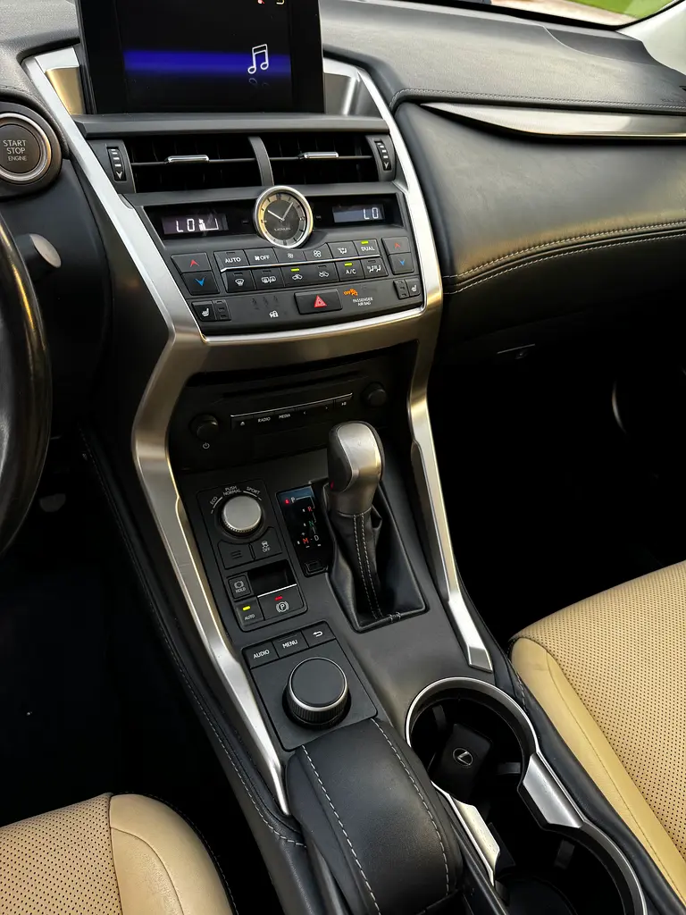 2017 Lexus NX 200t - Image 13