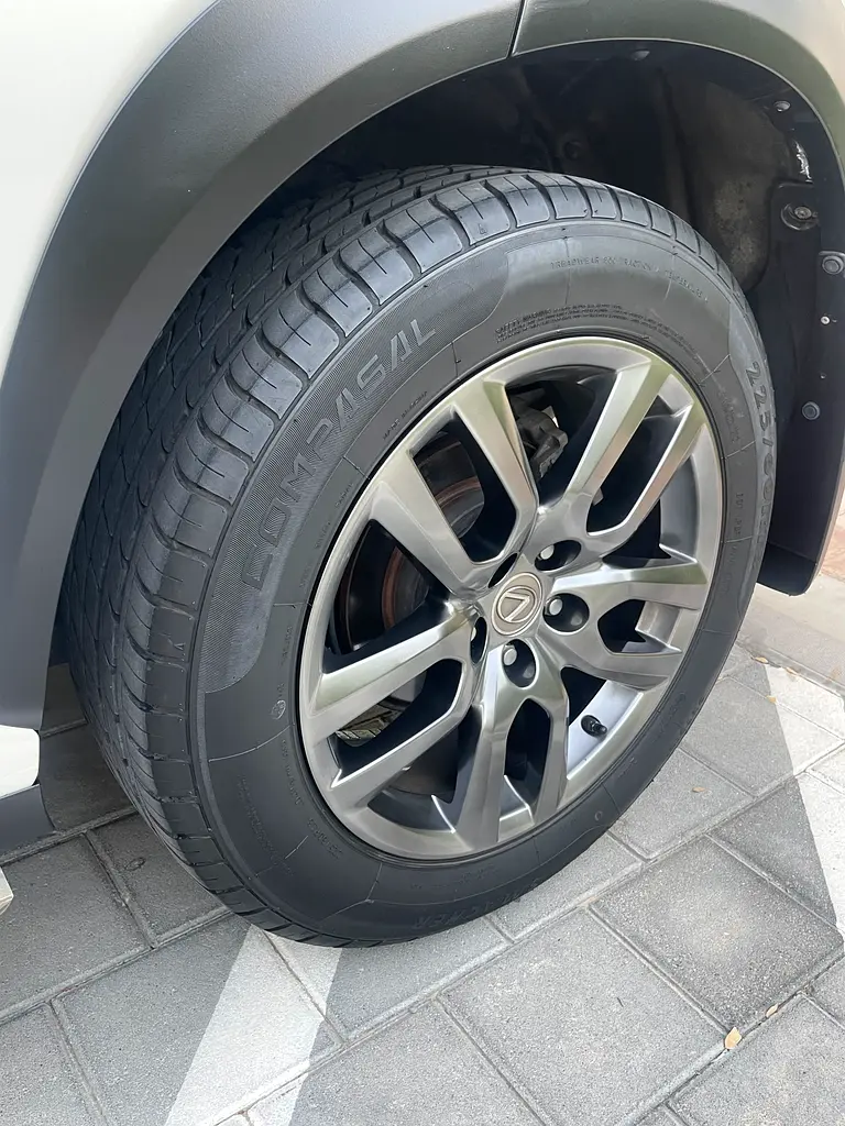 2017 Lexus NX 200t - Image 14