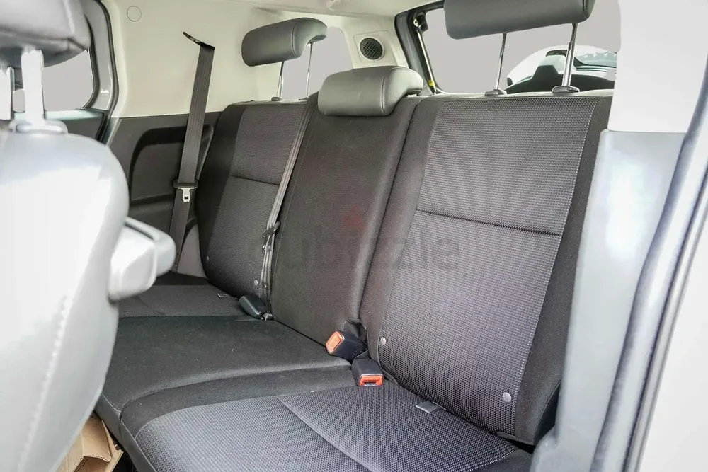 AED 2204/month | 2022 Toyota FJ Cruiser GXR | GCC Specs | Ref#391229 - Image 13