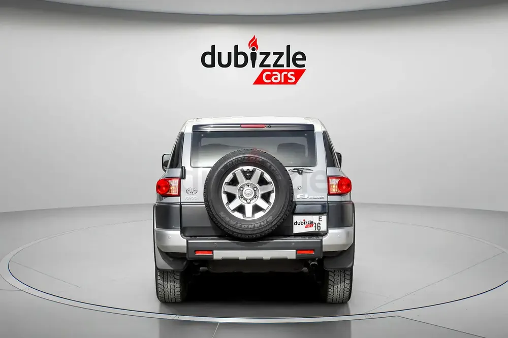 AED 2204/month | 2022 Toyota FJ Cruiser GXR | GCC Specs | Ref#391229 - Image 7