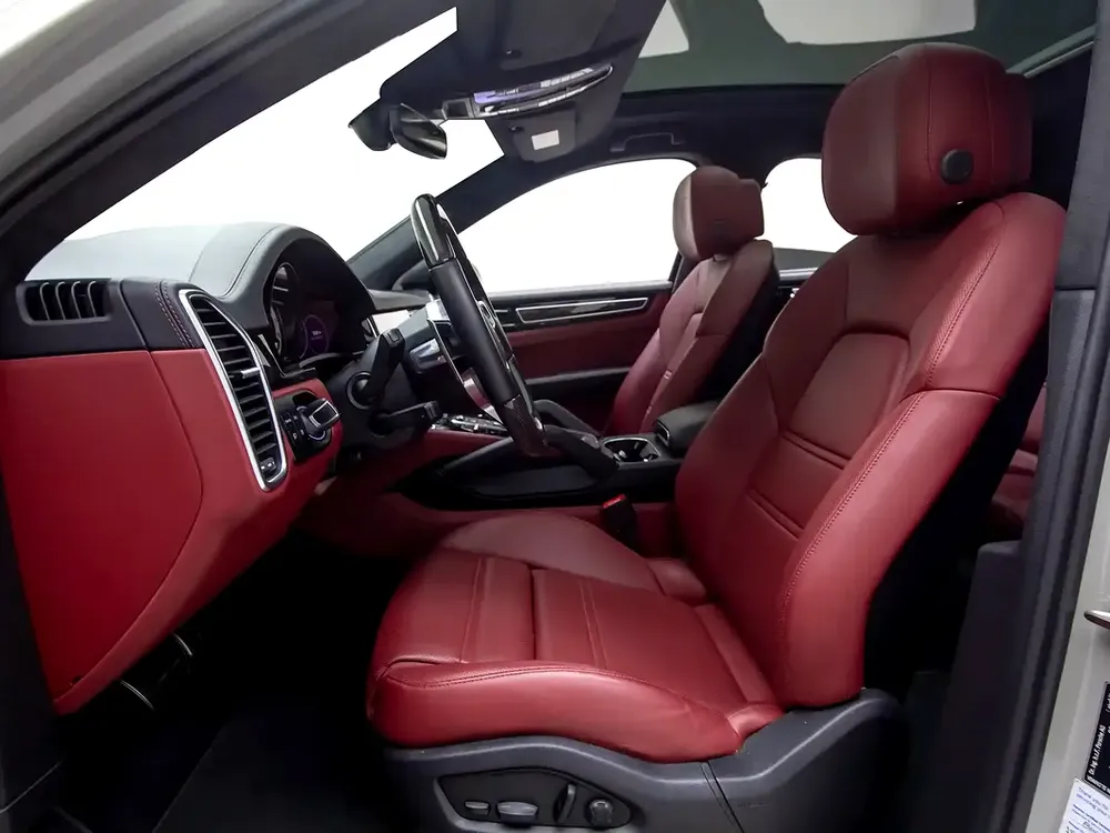 2023 | Porsche | Cayenne | GTS | GCC Specs | With Warranty - Image 9