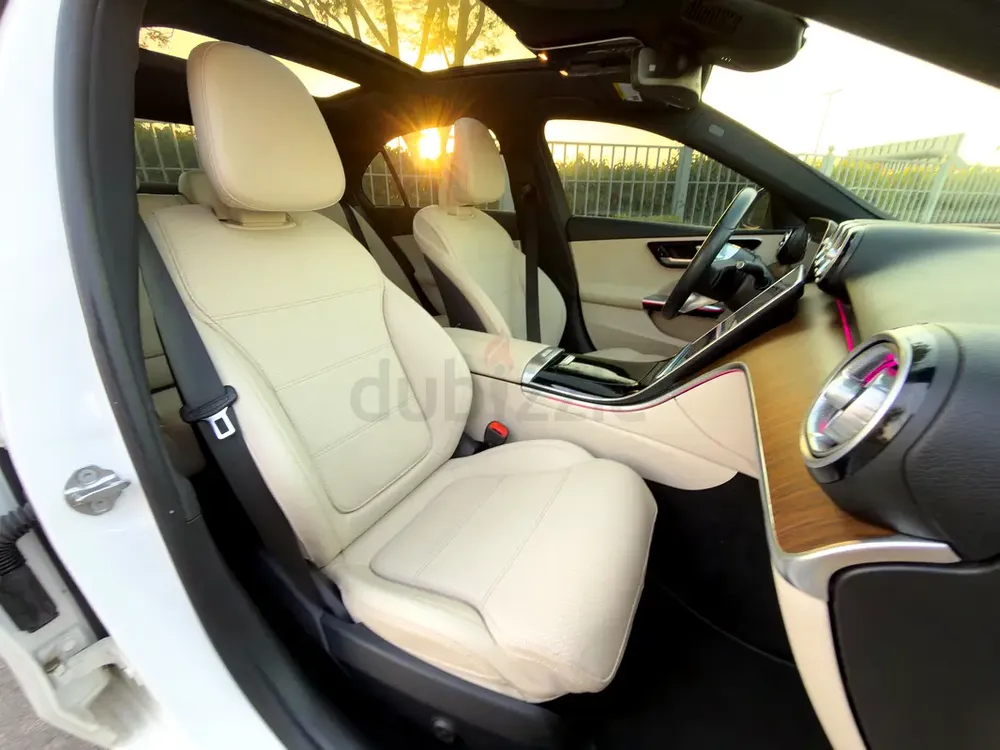 2023 Mercedes-Benz C300 -Clean TiTLE . Low Mileage Luxury Sedan - Image 12