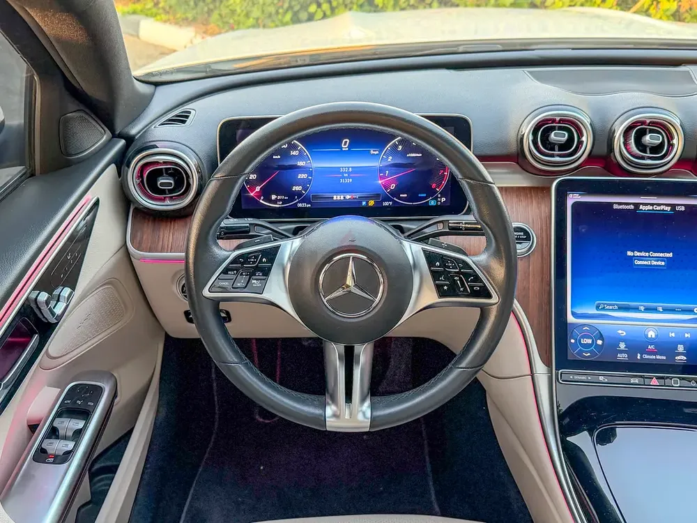 2023 Mercedes-Benz C300 -Clean TiTLE . Low Mileage Luxury Sedan - Image 13