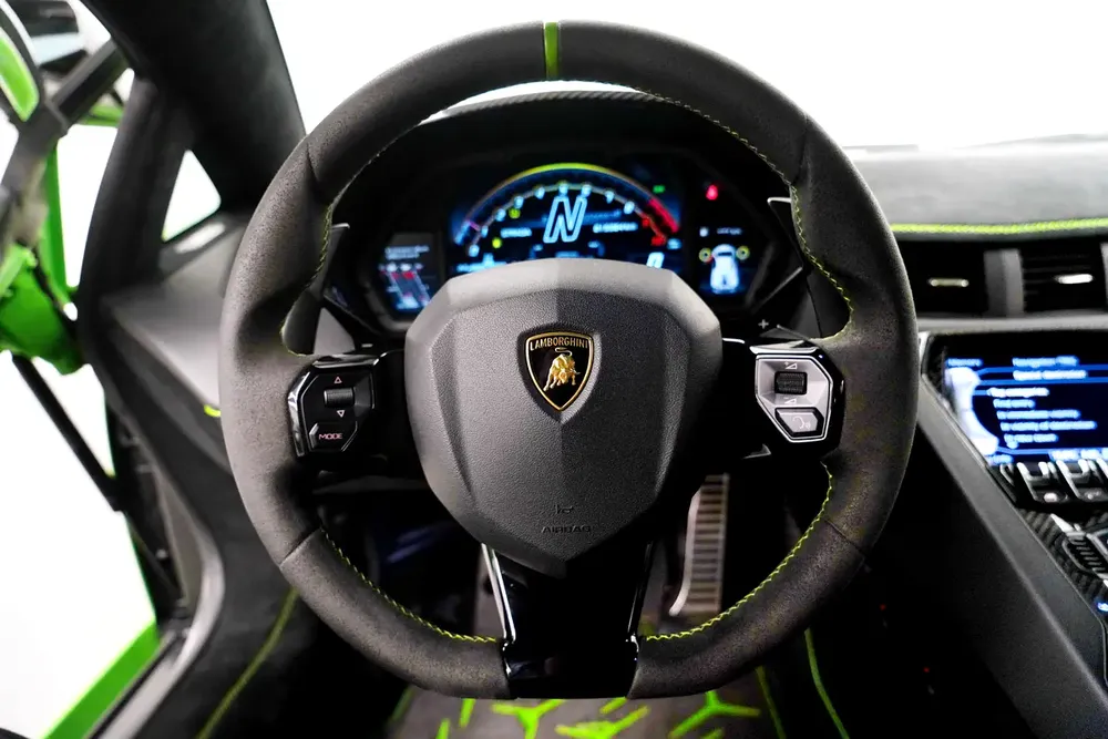 2020 LAMBORGHINI AVENTADOR SVJ- 1 OF 900 / PRESTINE CONDITION /  CARBON FIBER - Image 10