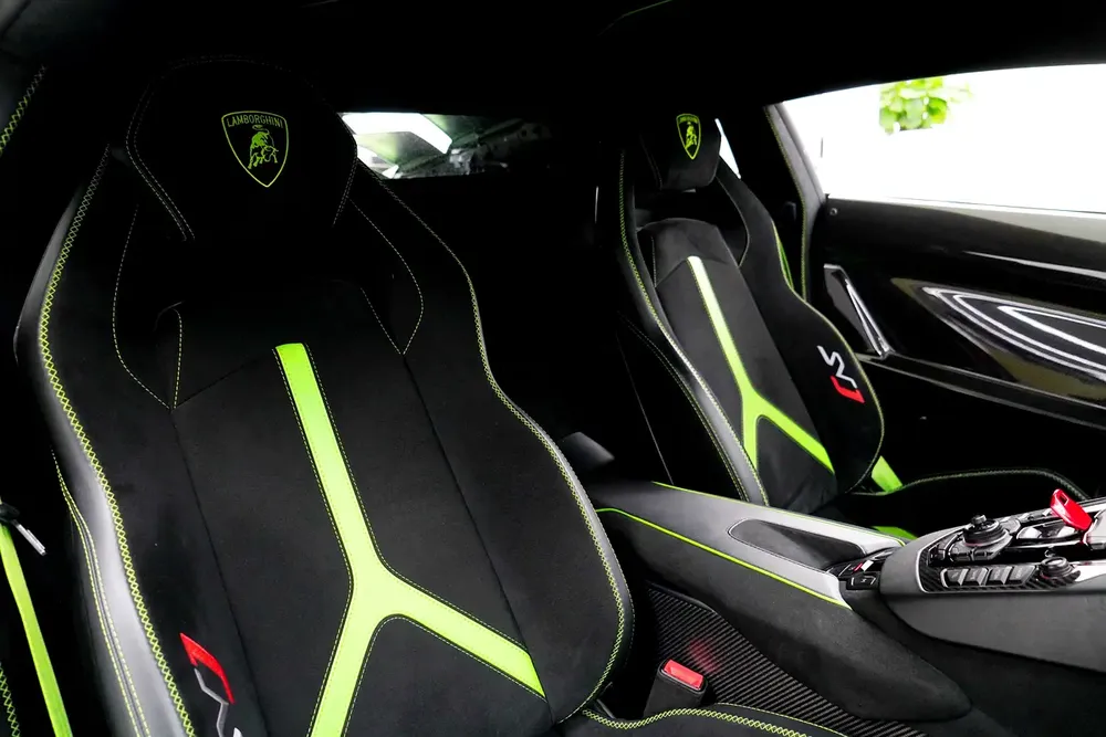 2020 LAMBORGHINI AVENTADOR SVJ- 1 OF 900 / PRESTINE CONDITION /  CARBON FIBER - Image 14