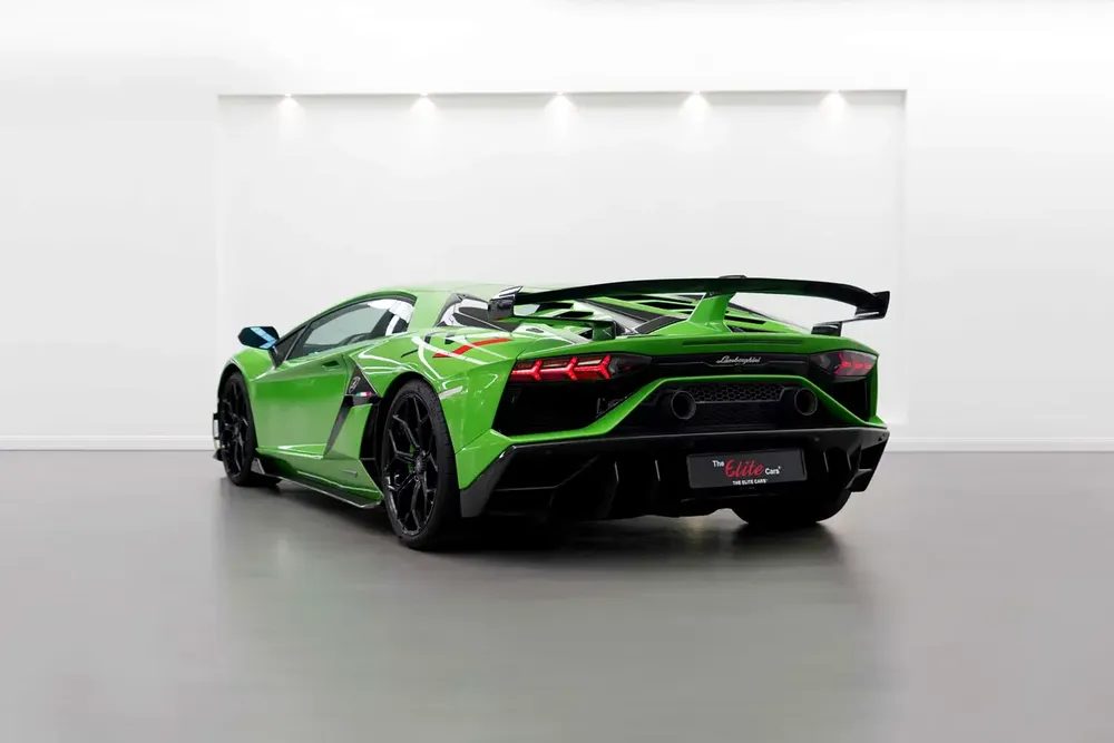 2020 LAMBORGHINI AVENTADOR SVJ- 1 OF 900 / PRESTINE CONDITION /  CARBON FIBER - Image 4