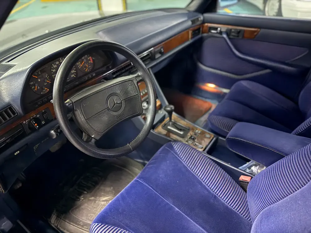 Classic 1990 Mercedes-Benz S-Class S 560 - Japanese Specs - Image 12