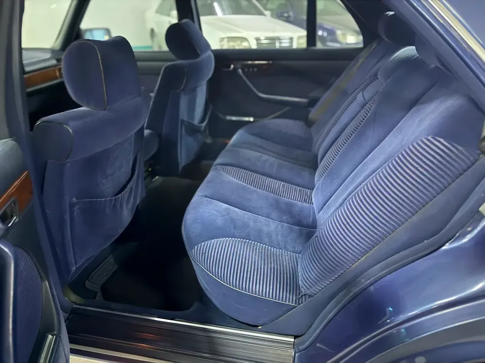 Classic 1990 Mercedes-Benz S-Class S 560 - Japanese Specs - Image 14