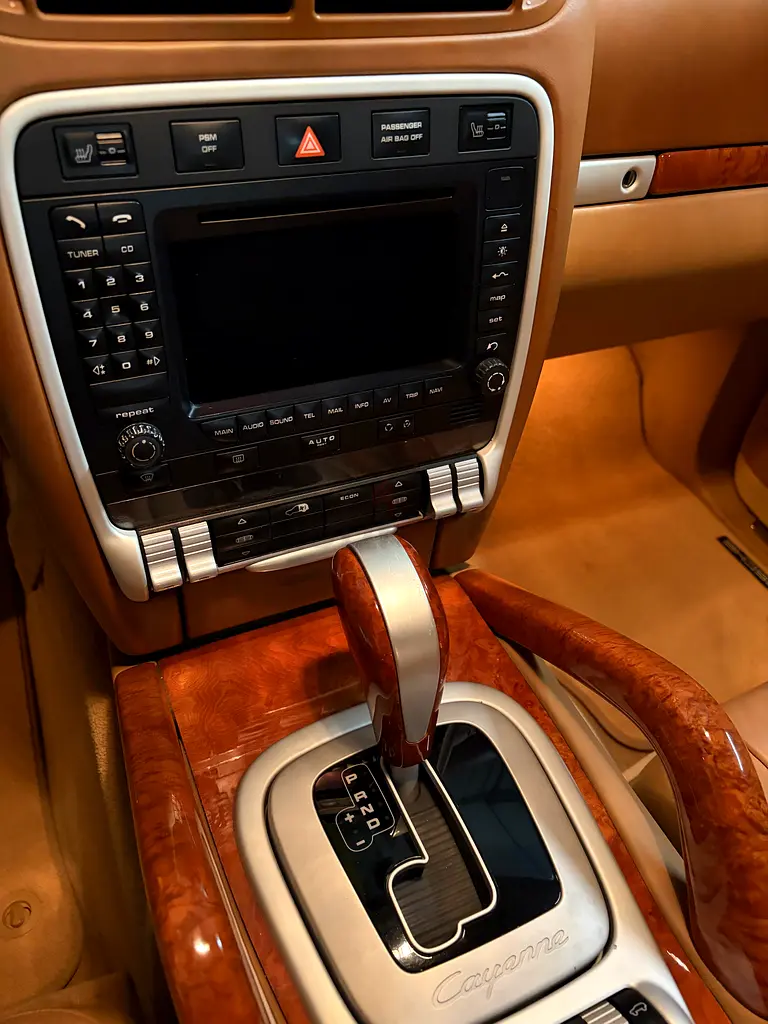 Porsche Cayenne Turbo S 2006 | GCC Specs | Performance SUV - Image 9
