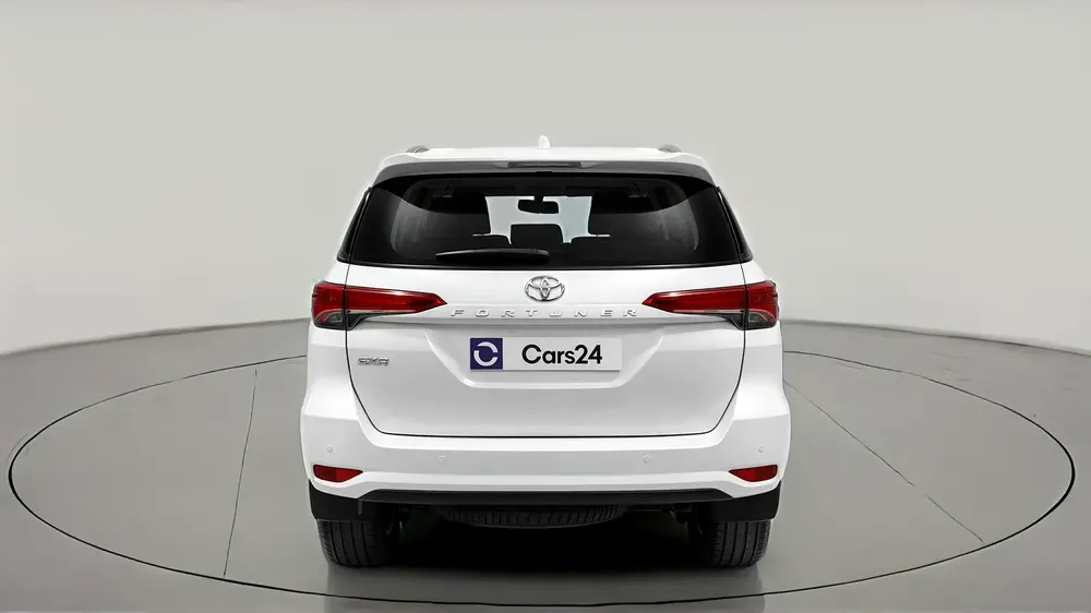 AED 1,442/month | 0 Downpayment | Free 3 Months Warranty | 30 Day Return | TOYOTA FORTUNER 2023 - Image 4