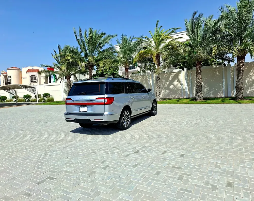 Lincoln Navigator 2018 - GCC Top Option- Zero Accident History - Well Maintained - Image 17