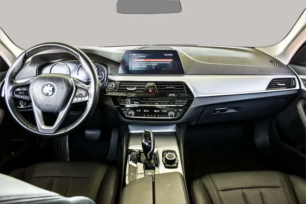 AED 1277/month | 2020 BMW 5-Series 520i | GCC Specs | Ref#438547 - Image 10