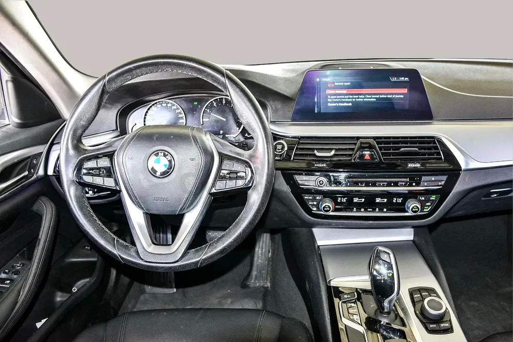 AED 1277/month | 2020 BMW 5-Series 520i | GCC Specs | Ref#438547 - Image 9