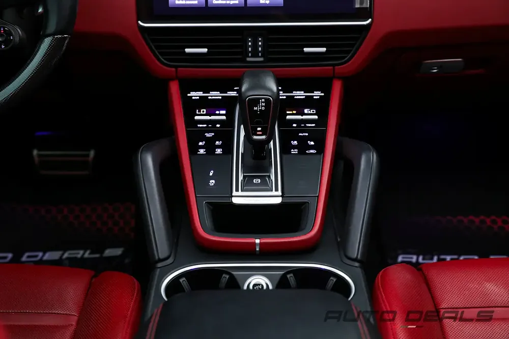 2023 Porsche Cayenne GTS | Under Warranty | Powerful Everyday SUV | Well Maintained | 4.0L V8 - Image 13
