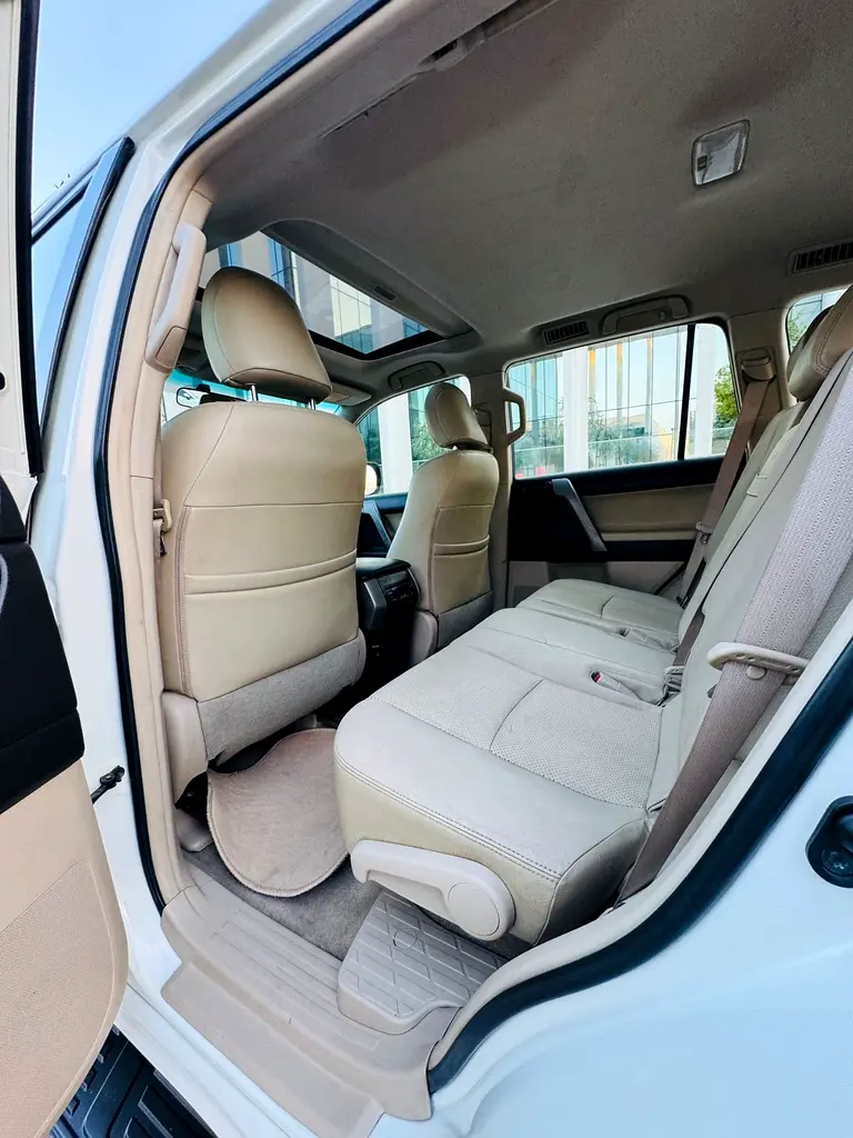 Toyota Prado TX-L Top 2013 - GCC Specs - Well Maintained - Image 8