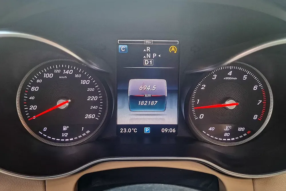 AED 2605/month | 2015 Mercedes-Benz C-Class C200 | GCC Specs | Ref#446221 - Image 15
