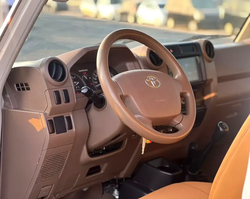 2018 Toyota Land Cruiser Pick up - Single Cabin - 4.0L V6 - AWD 4x4 - Patrol Manual - Fully Maintain - Image 12