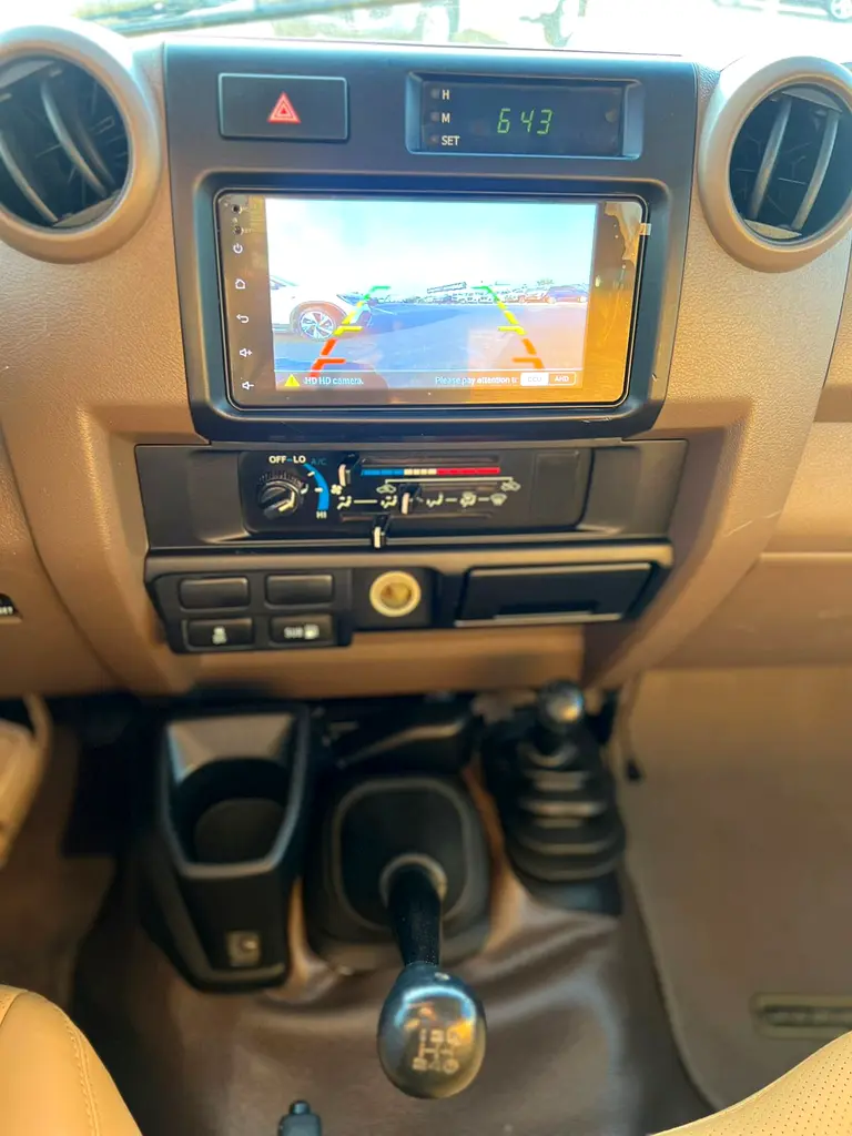 2018 Toyota Land Cruiser Pick up - Single Cabin - 4.0L V6 - AWD 4x4 - Patrol Manual - Fully Maintain - Image 17