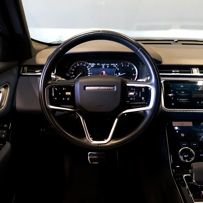 AED 3,257 pm • 0% Downpayment • Velar R-Dynamic  • 1 Year Warranty  • Full Service History - Image 12