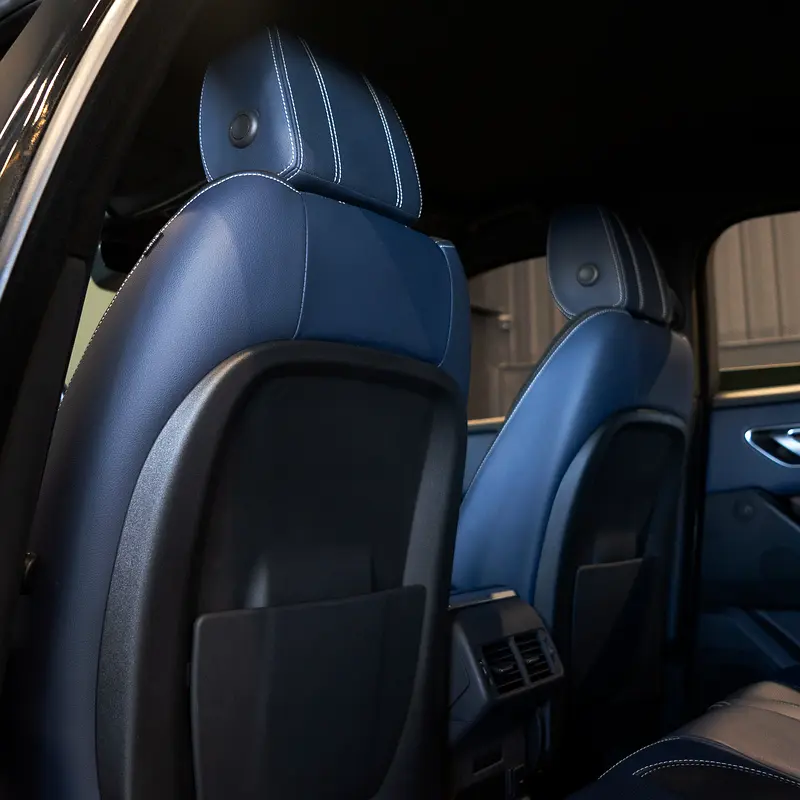 AED 3,257 pm • 0% Downpayment • Velar R-Dynamic  • 1 Year Warranty  • Full Service History - Image 15