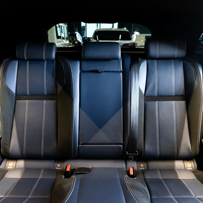 AED 3,257 pm • 0% Downpayment • Velar R-Dynamic  • 1 Year Warranty  • Full Service History - Image 16