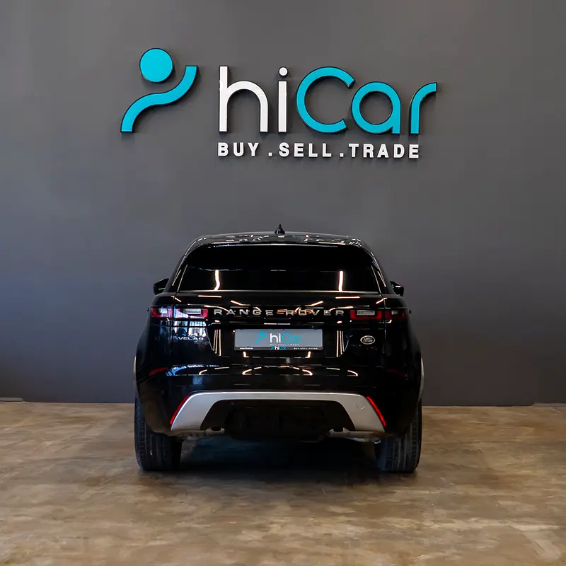 AED 3,257 pm • 0% Downpayment • Velar R-Dynamic  • 1 Year Warranty  • Full Service History - Image 4