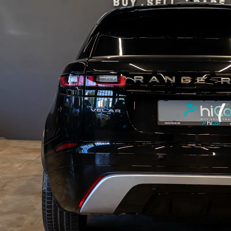 AED 3,257 pm • 0% Downpayment • Velar R-Dynamic  • 1 Year Warranty  • Full Service History - Image 6
