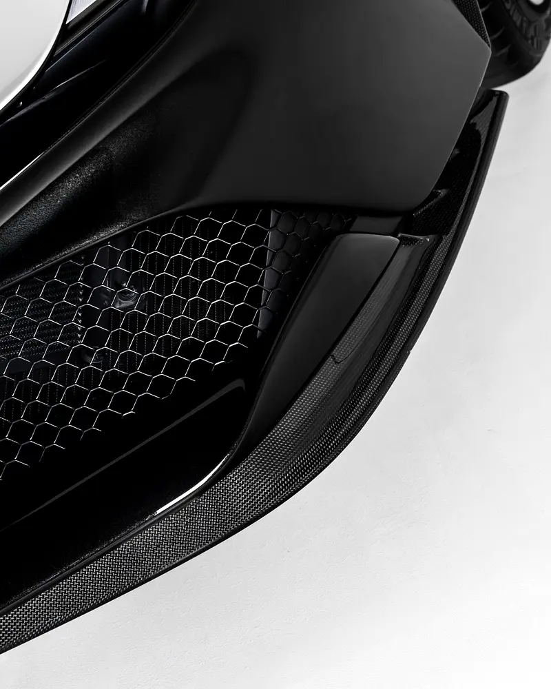2021 Ferrari SF90 Spider Assetto Fiorano Package | Al Tayer Warranty - Image 7