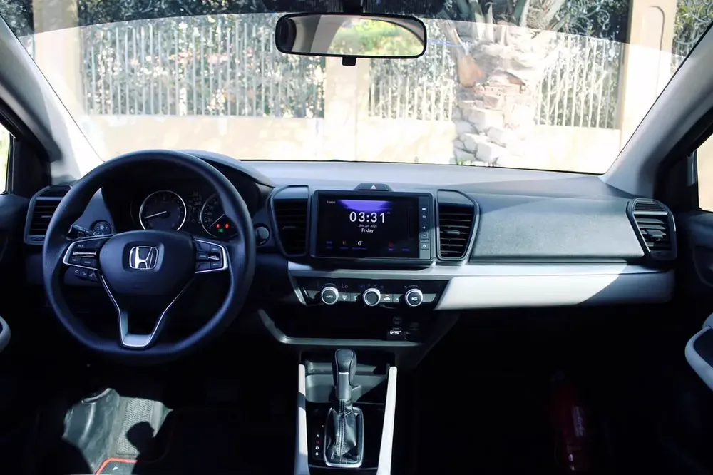 INSTALLMENT GCC HONDA CITY 202 MODEL WITH 2 KEYS! AVAILABLE ON BANK FINANCE AND CASH BOTH - Image 12
