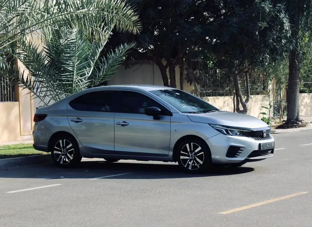 INSTALLMENT GCC HONDA CITY 202 MODEL WITH 2 KEYS! AVAILABLE ON BANK FINANCE AND CASH BOTH - Image 8