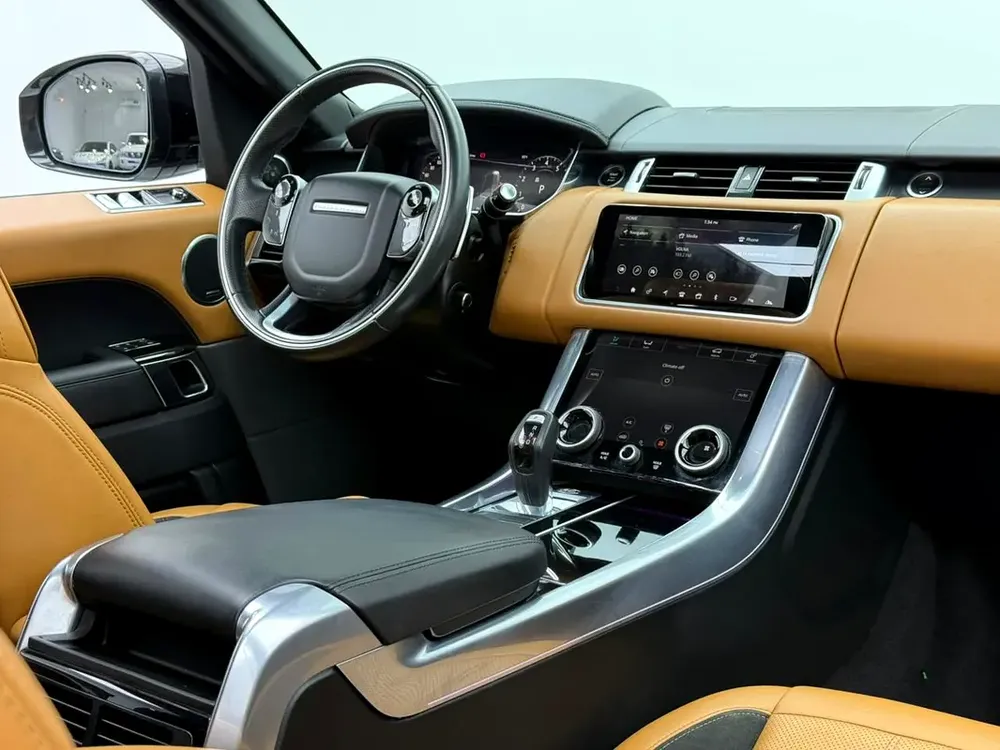2019 Range Rover Sport Dynamic HSE, Warranty, Service History, GCC - Image 12