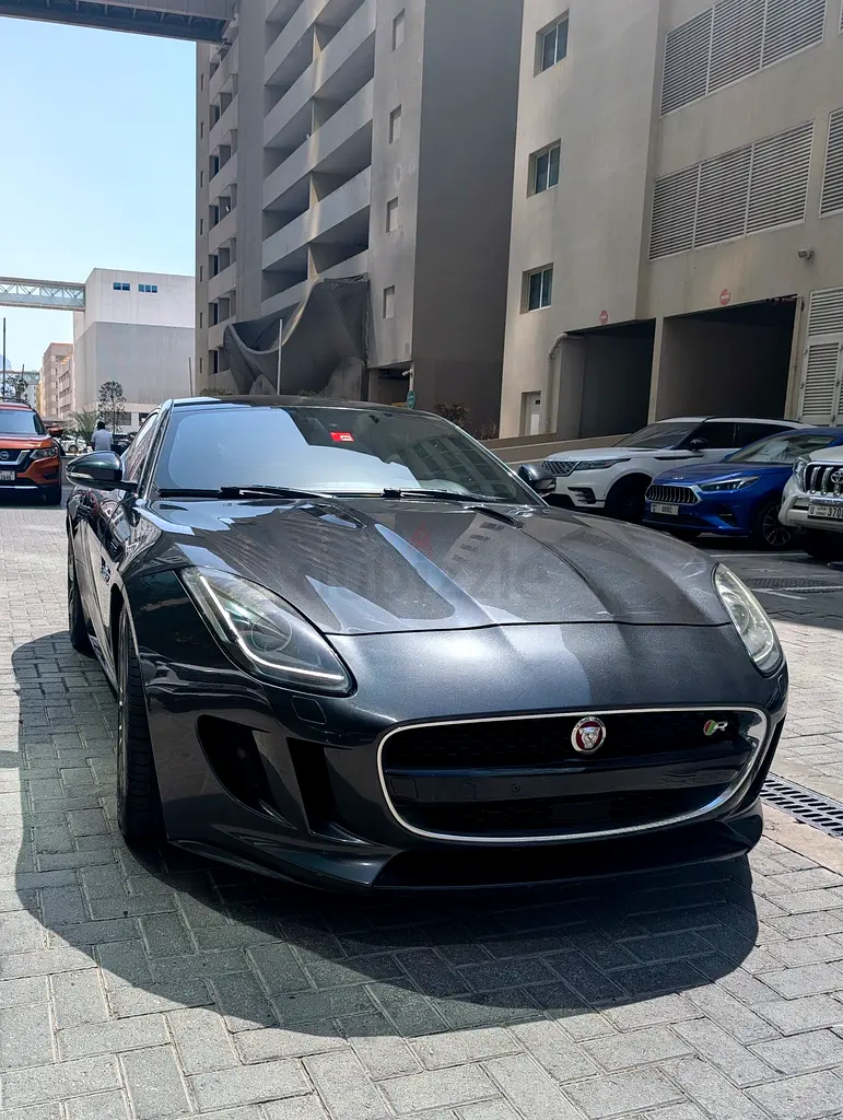 Jaguar F-Type 2015 V8 R-Dynamic Great Condition. - Image 4